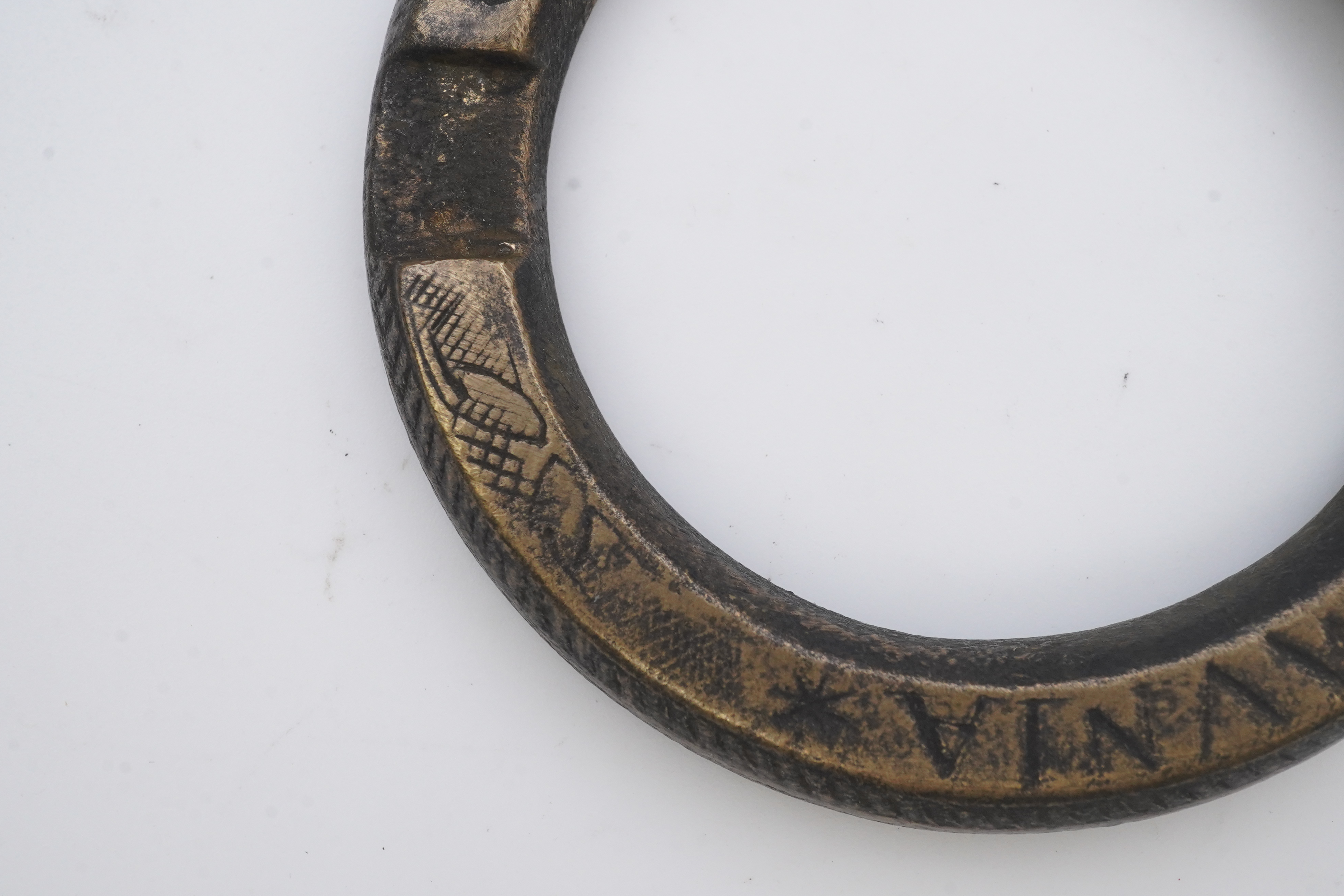 A bronze buckle, 16th-17th century